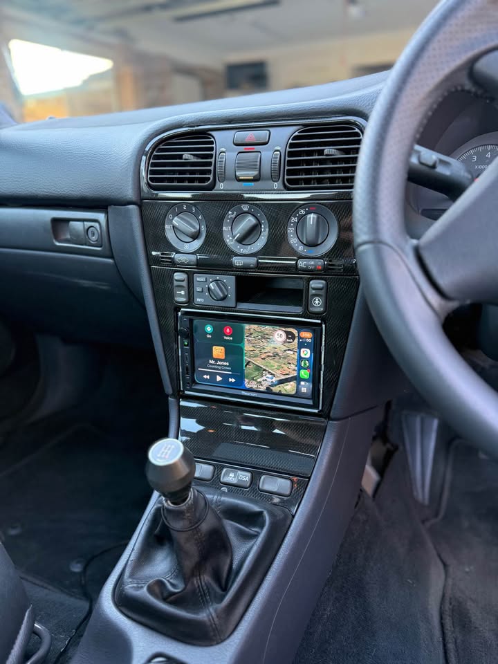 2000 Volvo S40 T4